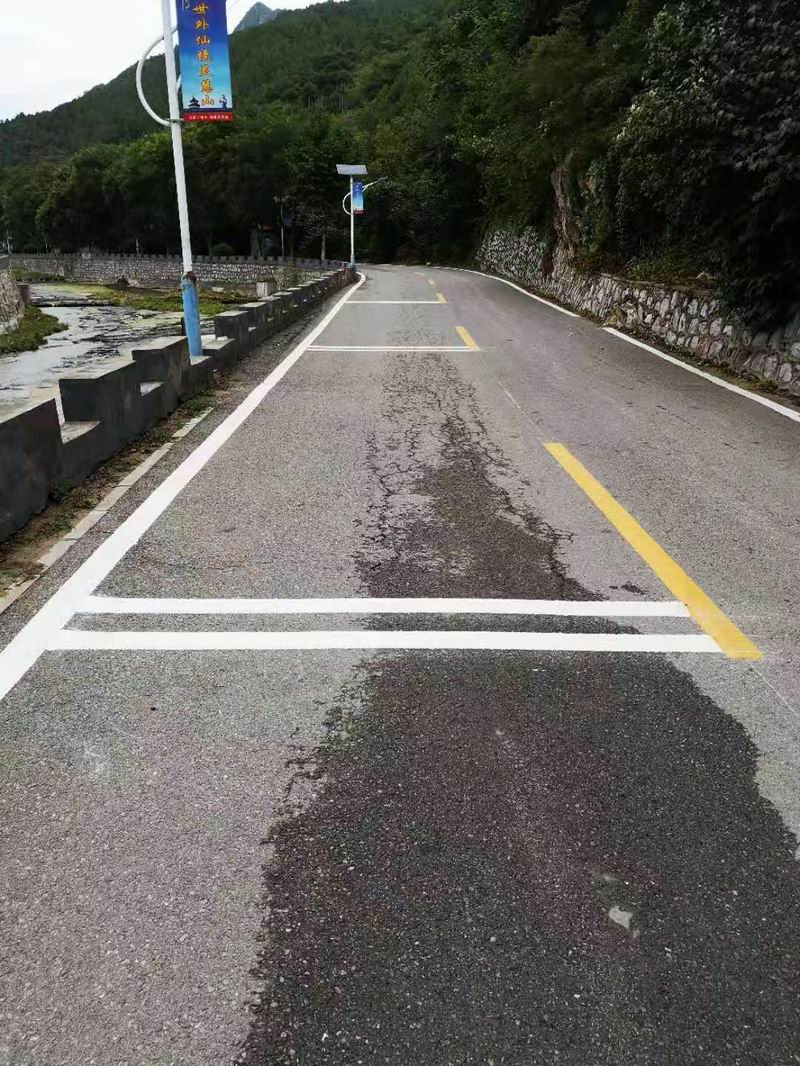  热熔标线施工